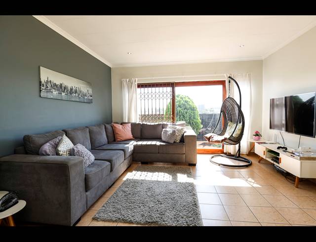 3 BEDROOM TOWNHOUSE FOR SALE IN MUSGRAVE